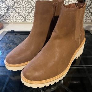 Women's Brown Maurice’s Chelsea Boots
